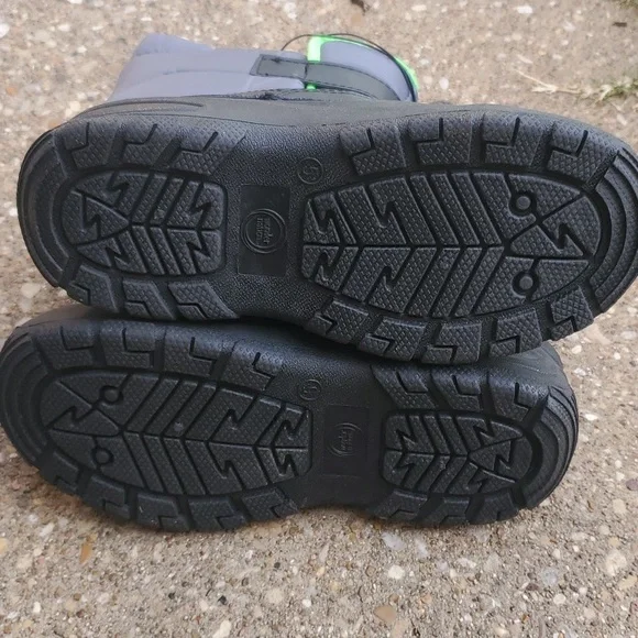 Wonder Nation Snow Boots Black Grey Big Kid Youth 5 Lined Skid Resistant - Picture 7 of 8